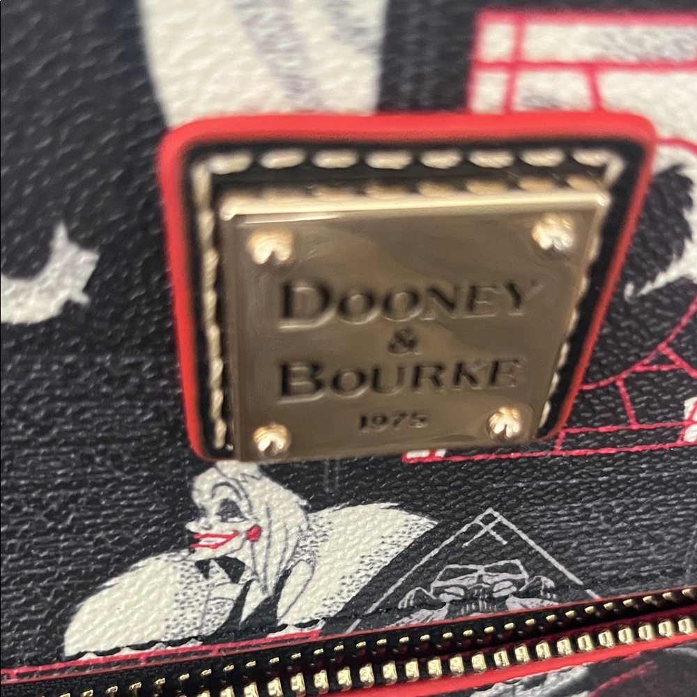 Dooney & Bourke Black and Red Graphic Tote Disney collaboration - Picture 2 of 5
